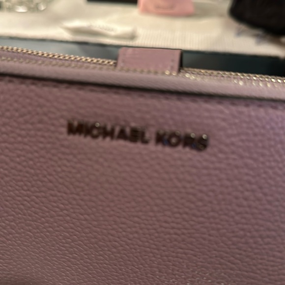 Authentic Michael Kors Women’s Leather Wallet, NWOT Pale Lilac, Silver H… - Picture 6 of 16